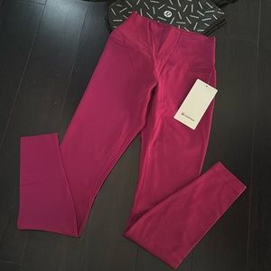 LULULEMON ALIGN HR LEGGINGS 28” in WILD BERRY (WLDB) SZ 8 NWT